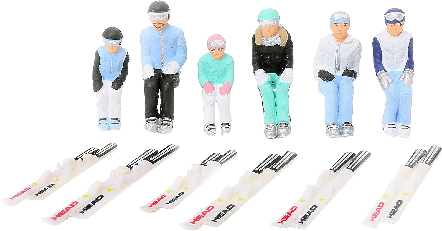 6 Piece sitting figurines with Skis - Blue