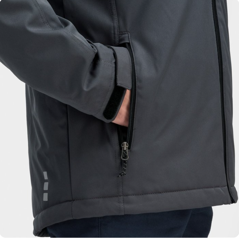 Elevate™ Bryce Insulated Softshell Jacket – Warmth Meets Style, Ready for Any Weather