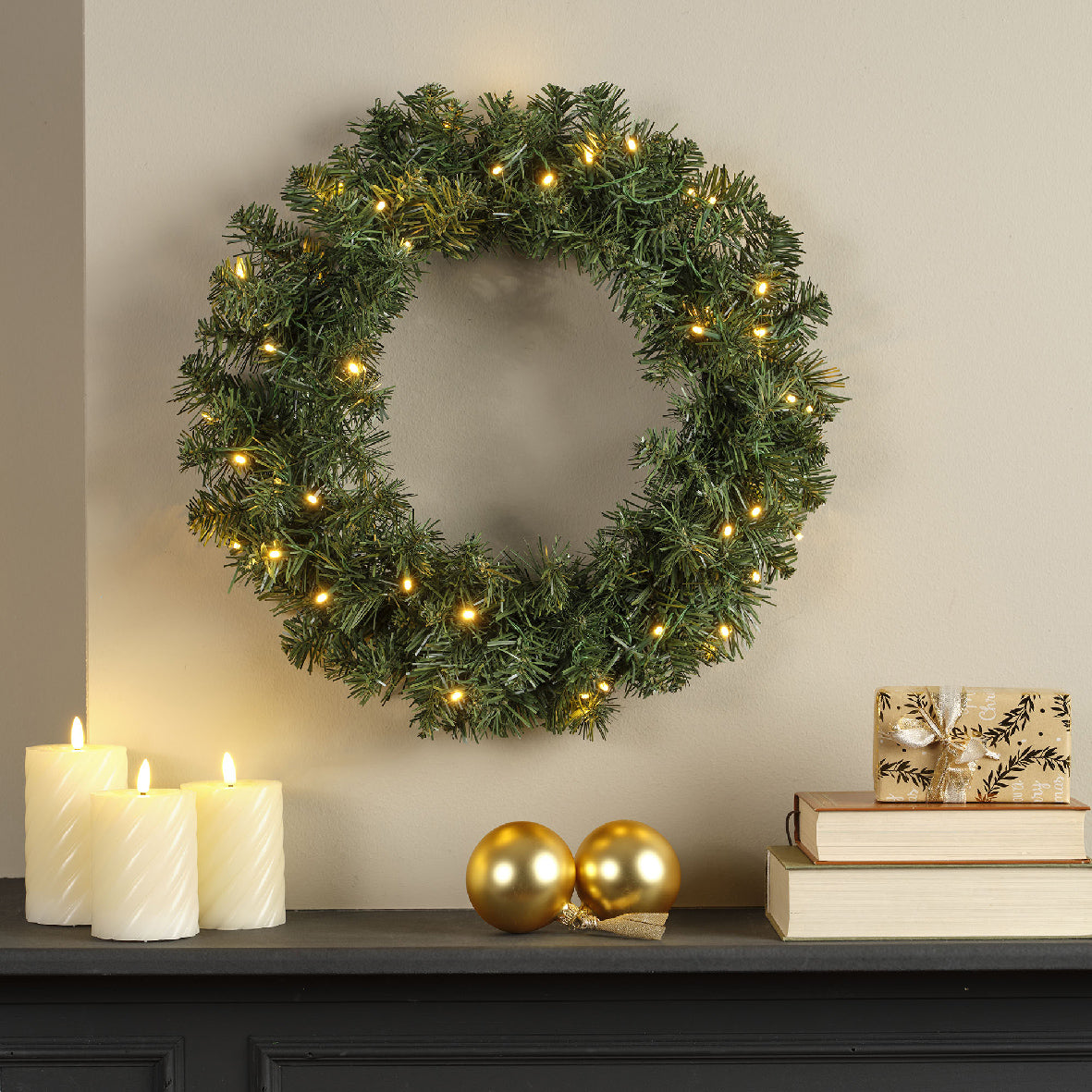 Imperial Wreath - 20 Inch - LED Lighted