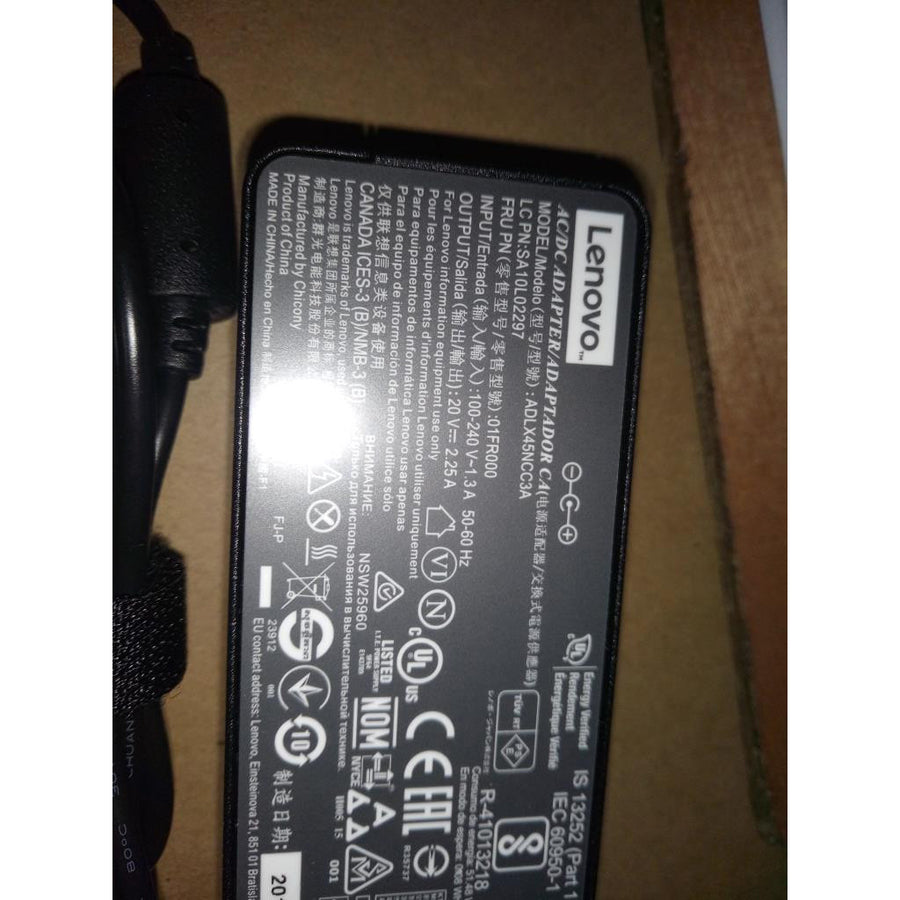 Lenovo AC Adapter 01FR000