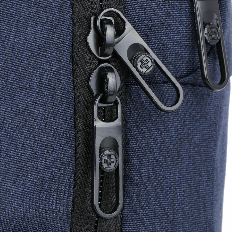 Swissdigital Design Carrying Case (Backpack) for 17" Notebook, Power Bank, Accessories, Water Bottle, Tablet, PC - Dark Blue