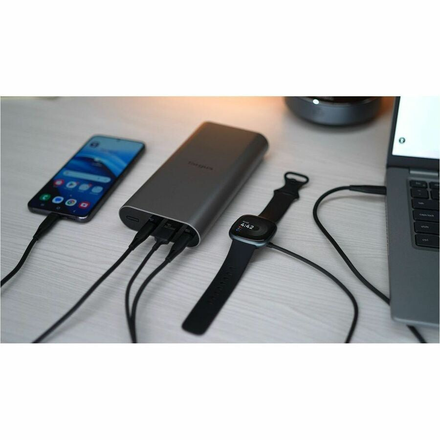 TARGUS 140W Laptop Power Bank Silver APB081GLZ Portable Charger