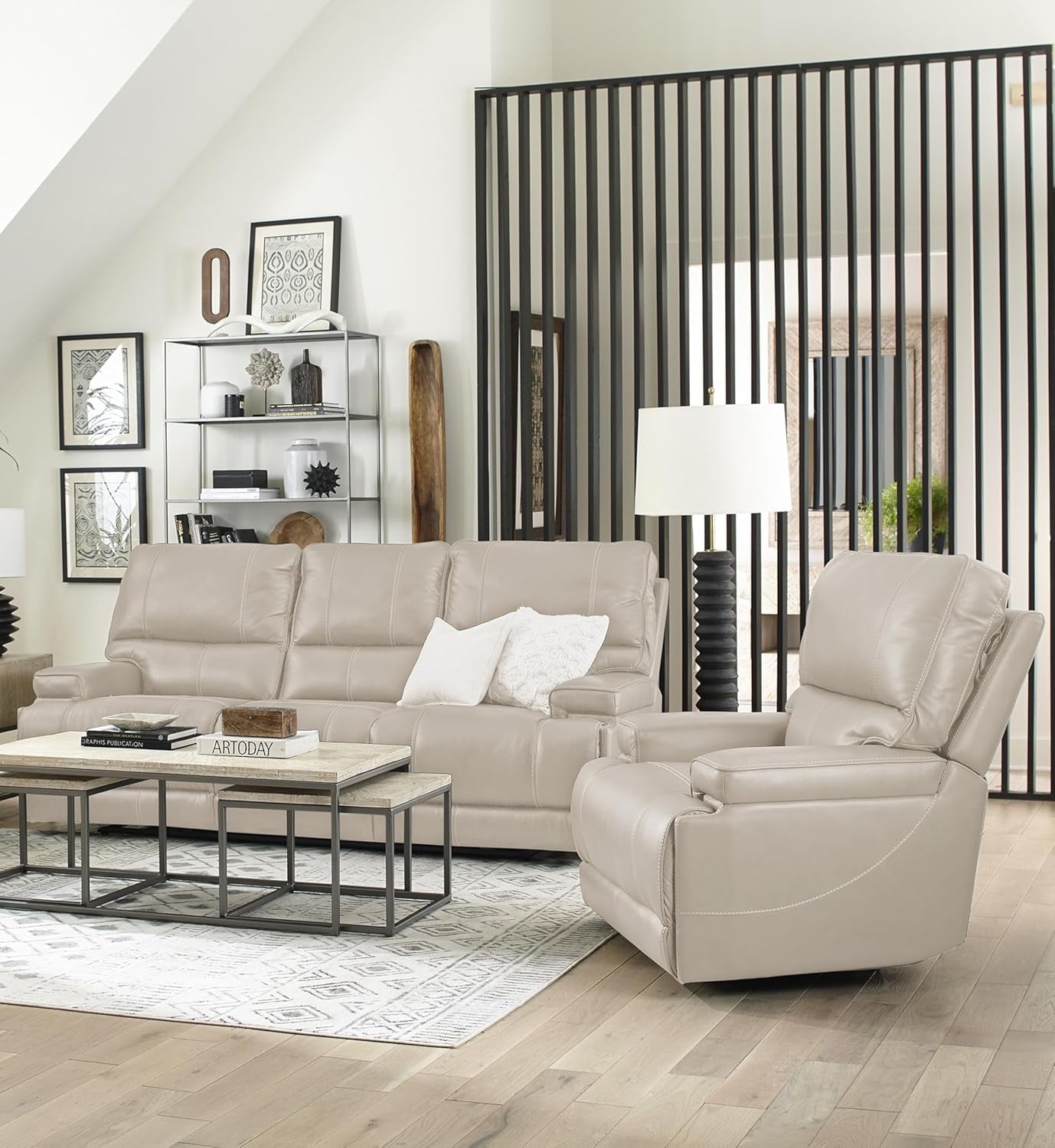 Verona Linen Freemotion Power Reclining Sofa And Recliner
