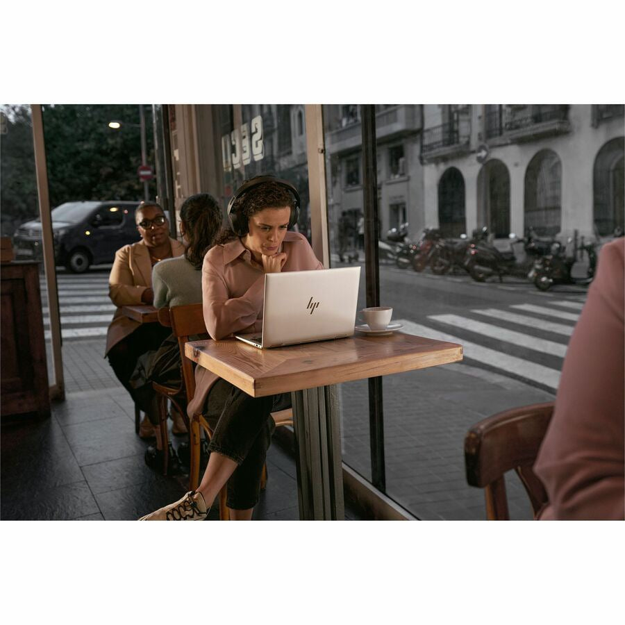 HP EliteBook 6 G1a 14in R7P-250 32GB 1TB