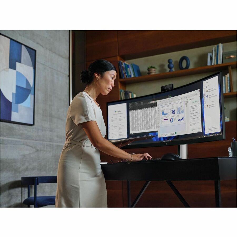 HP Series 5 Pro 49 inch DQHD Conferencing Monitor 549pm