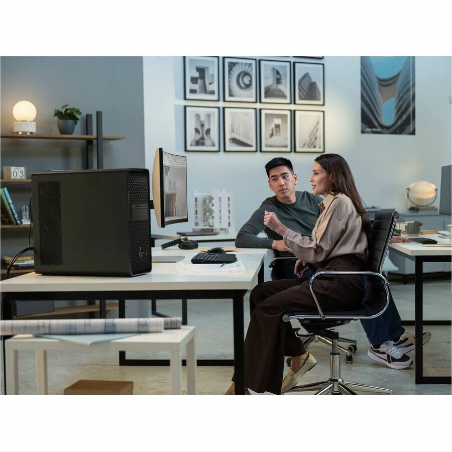 HP Z4 G6i Workstation - Intel Xeon 634, 32GB, 1TB SSD