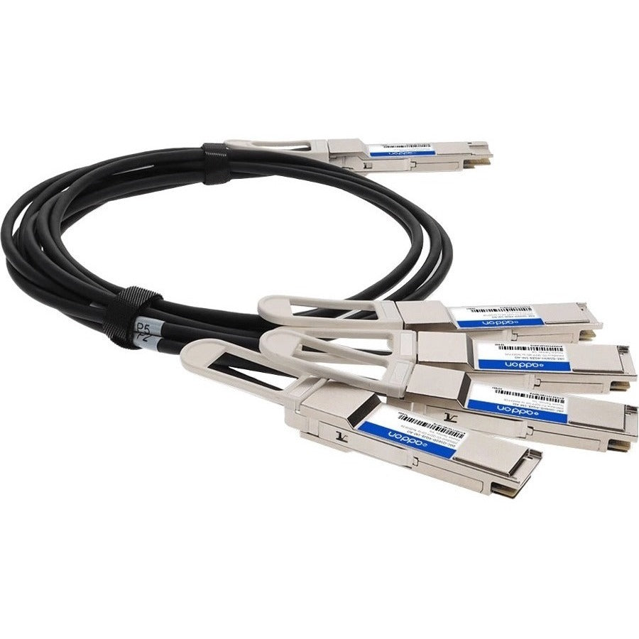 AddOn QSFP-DD/QSFP56 Network Cable CAB-D-4Q-400G2-5M-AO