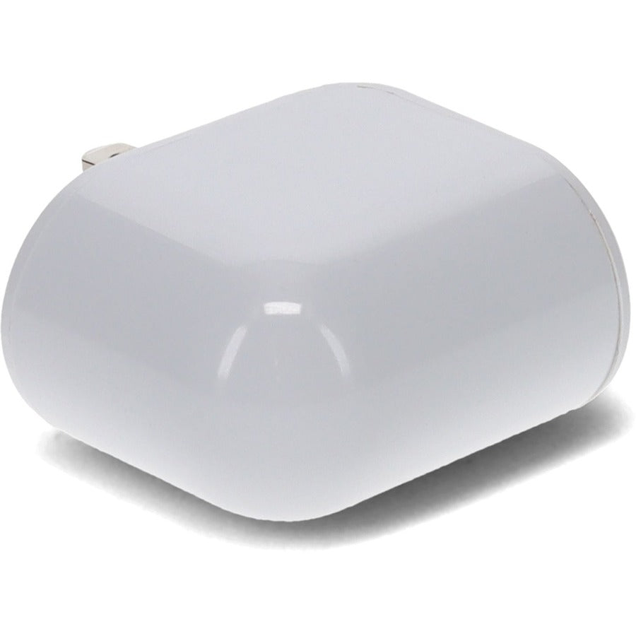 AddOn Wall Plug to USB 2.0 (A) 5V 2.4A for US White USAC2USB5V24AW
