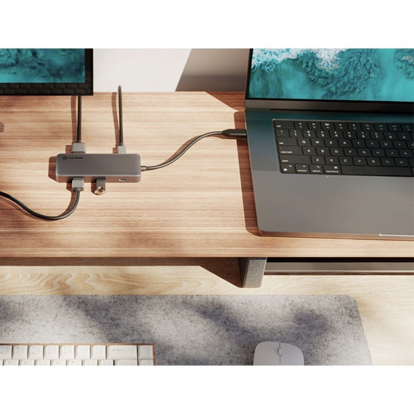 Alogic SPARK 6-in-1 USB 4 Hub With 8K HDMI U4HC2AGE