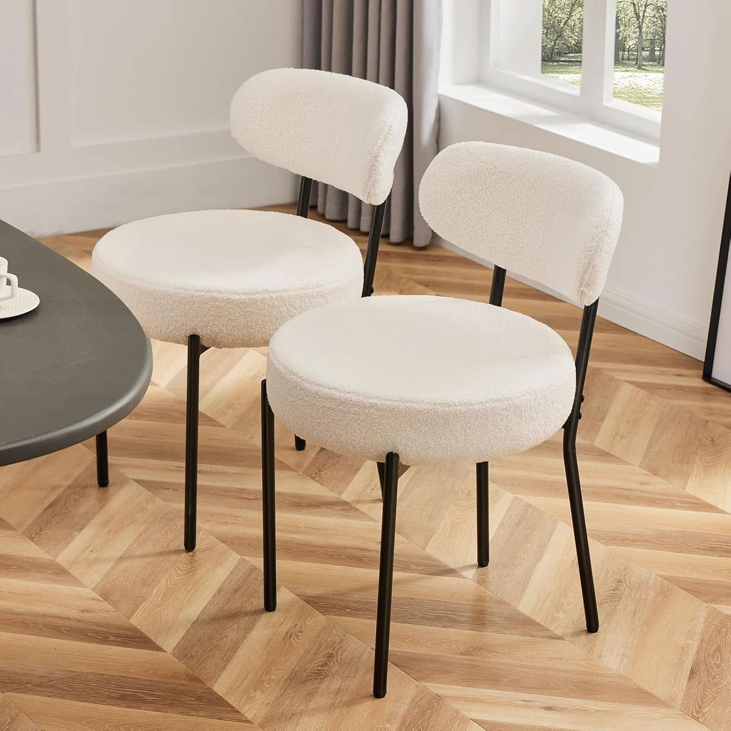 Beige Dining Chairs Set Of 4 With Curved Backrest Design