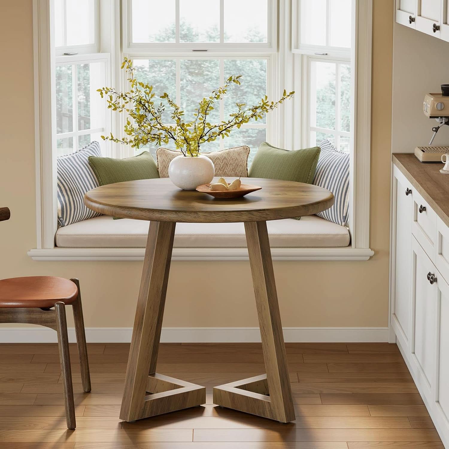 Brown Round Dining Table 31.5 Inch For 2 To 4 People