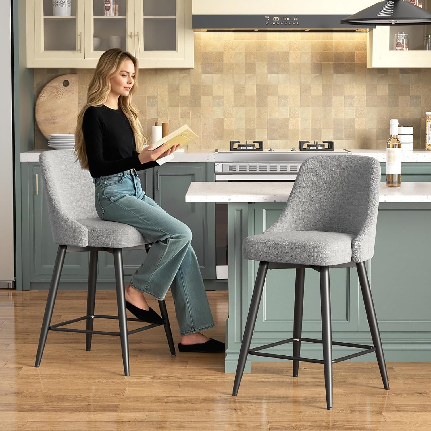 Comfortable Swivel Bar Stools Set for Kitchen Counter
