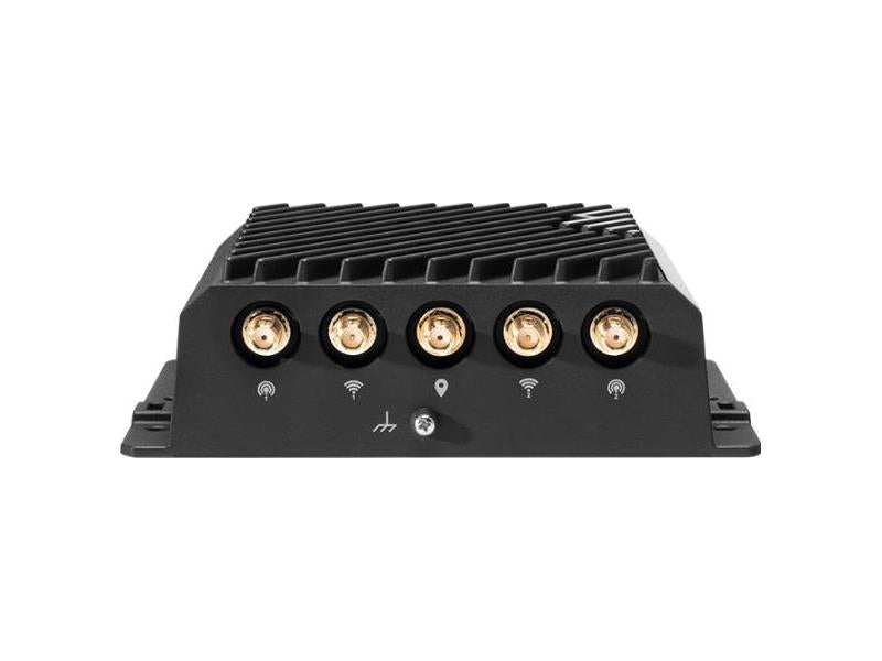 Cradlepoint R920 Router with 1-Year NetCloud Mobile Essentials Plan – Reliable North America Mobile Connectivity