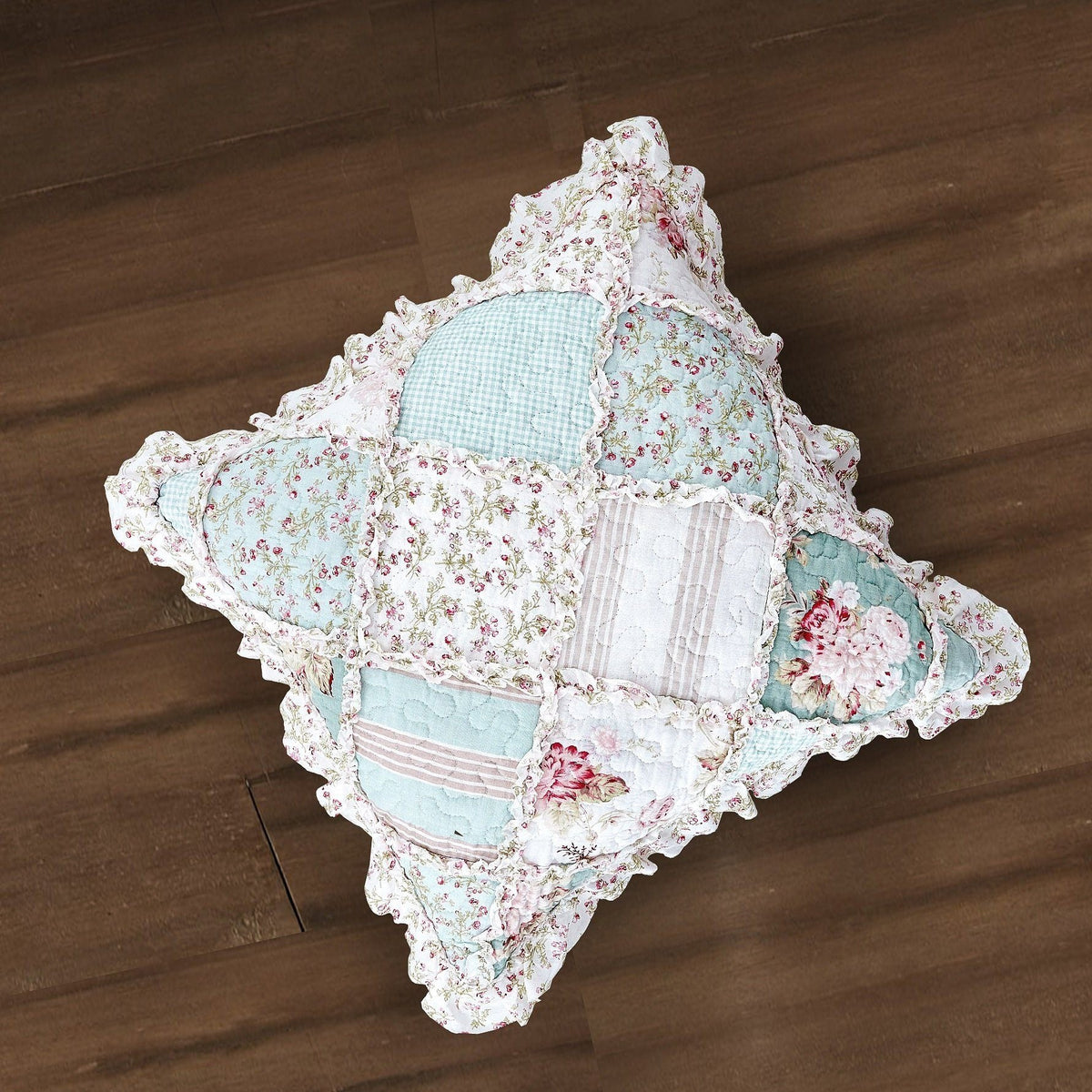 DaDa Bedding Set of 2-Pieces Hint of Mint Floral Patchwork Throw Pillow Covers, 18" x 18" (JHW3036)