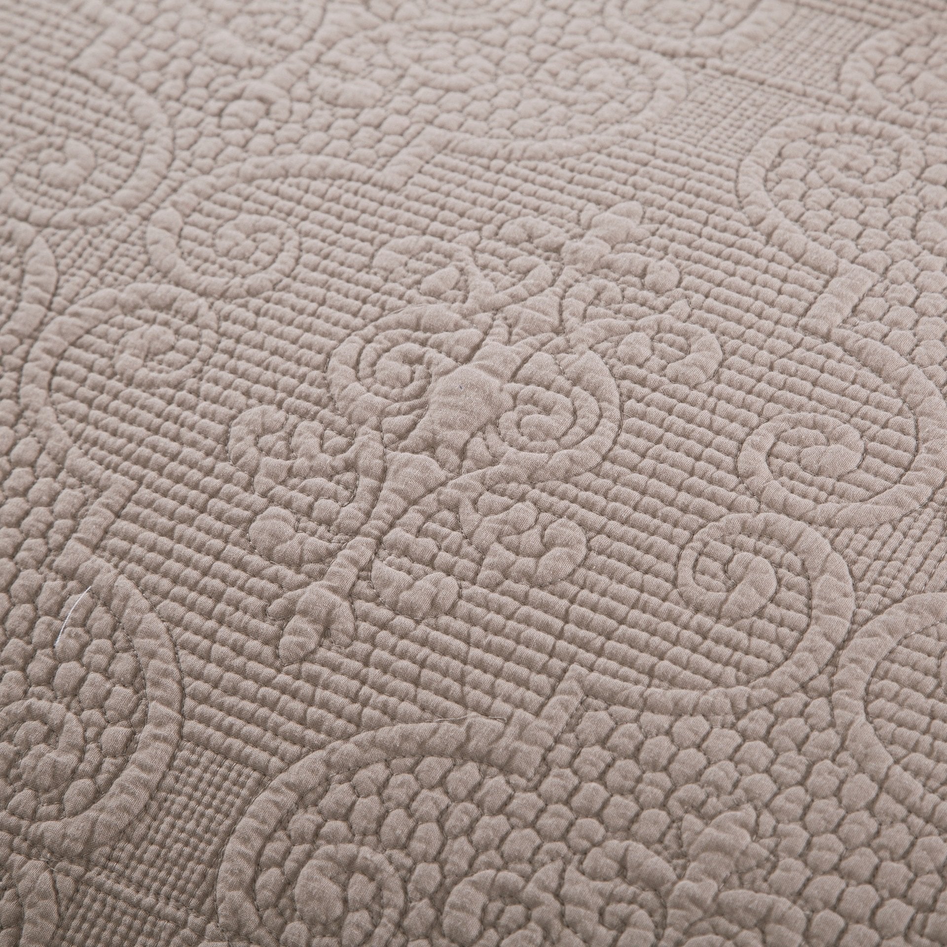DaDa Bedding Taupe Beige Sand Dollar Floral Quilted Cotton Pillow Sham - 1-Piece (JHW585)
