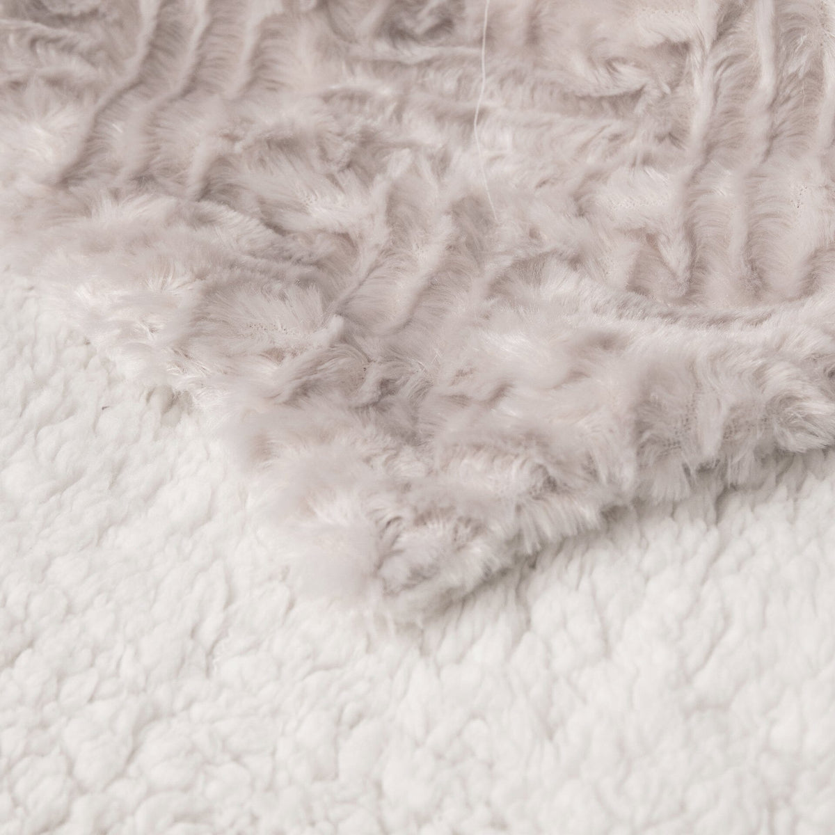DaDalogy Bedding Lavender Grey Faux Fur Throw Blanket - Dreamy Geometric Embossed Sherpa Backside - Super Soft Warm Cozy Plush Fluffy