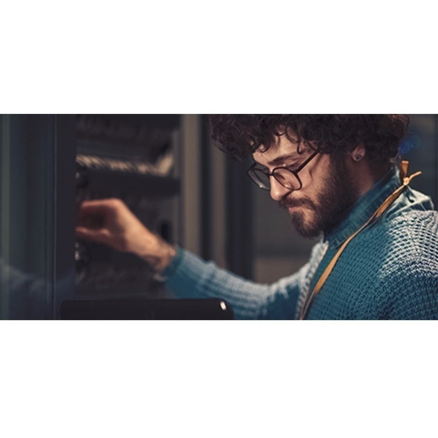 Dell Precision 5000 5470 14" Mobile Workstation - Full Hd Plus - 1920 X 1200 - Intel Core I7 12Th Gen I7-12800H Tetradeca-Core (14 Core) 2.40 Ghz - 32 Gb Total Ram - 32 Gb On-Board Memory - 512 Gb Ssd - Aluminum Titan Gray