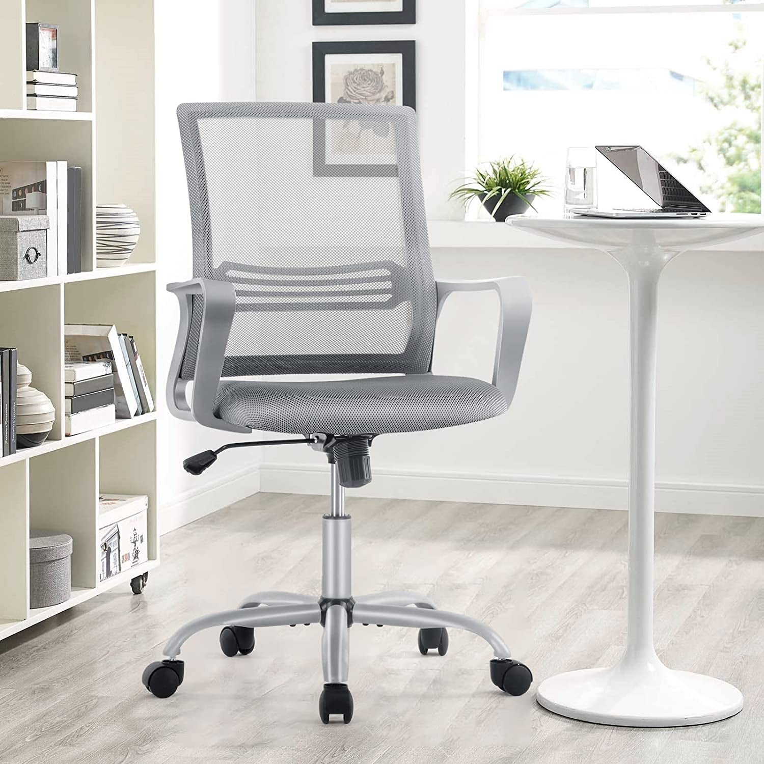 Ergonomic Mesh Office Chair With Adjustable Features