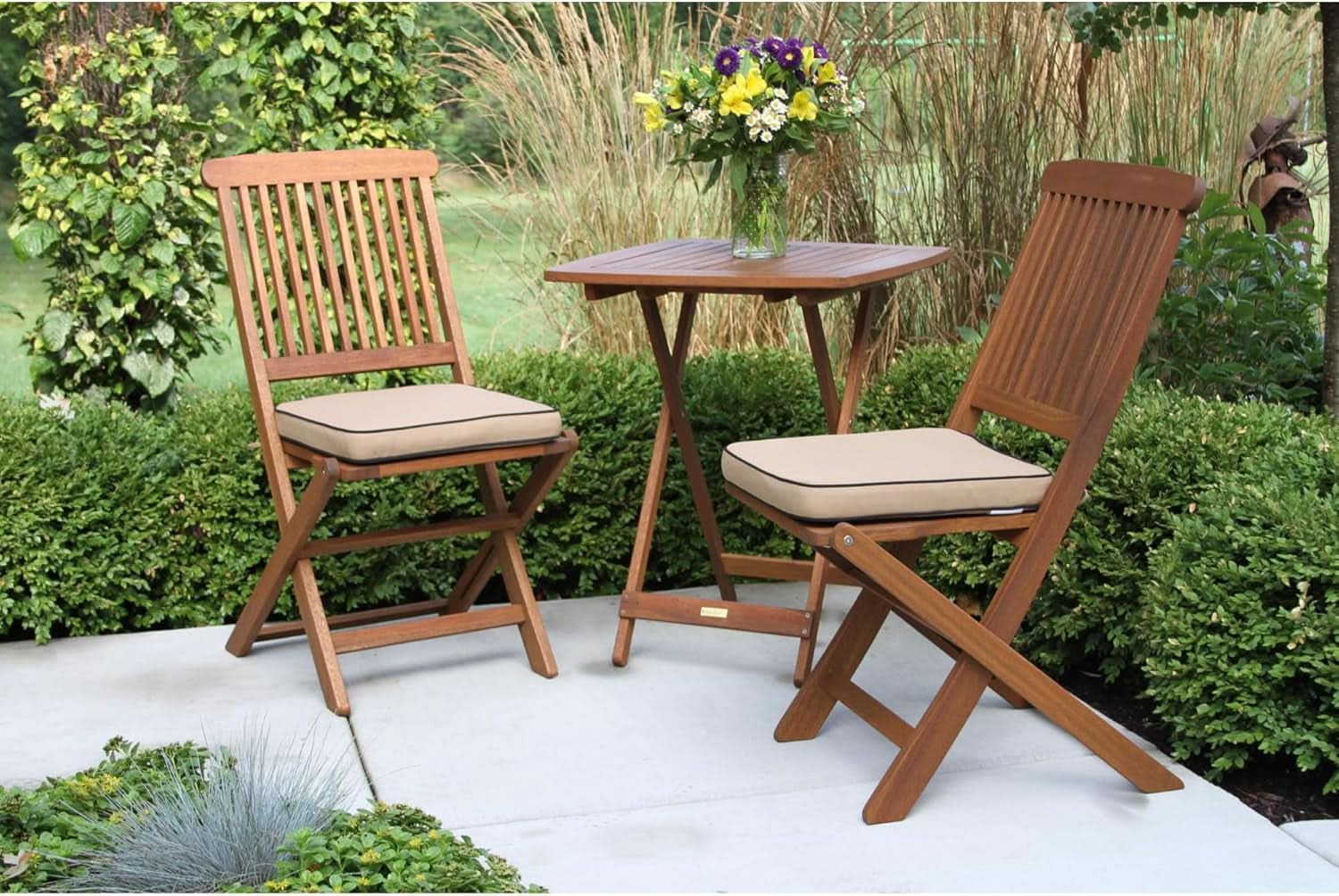 Eucalyptus Wood 3 Piece Foldable Bistro Set Beige Cushions