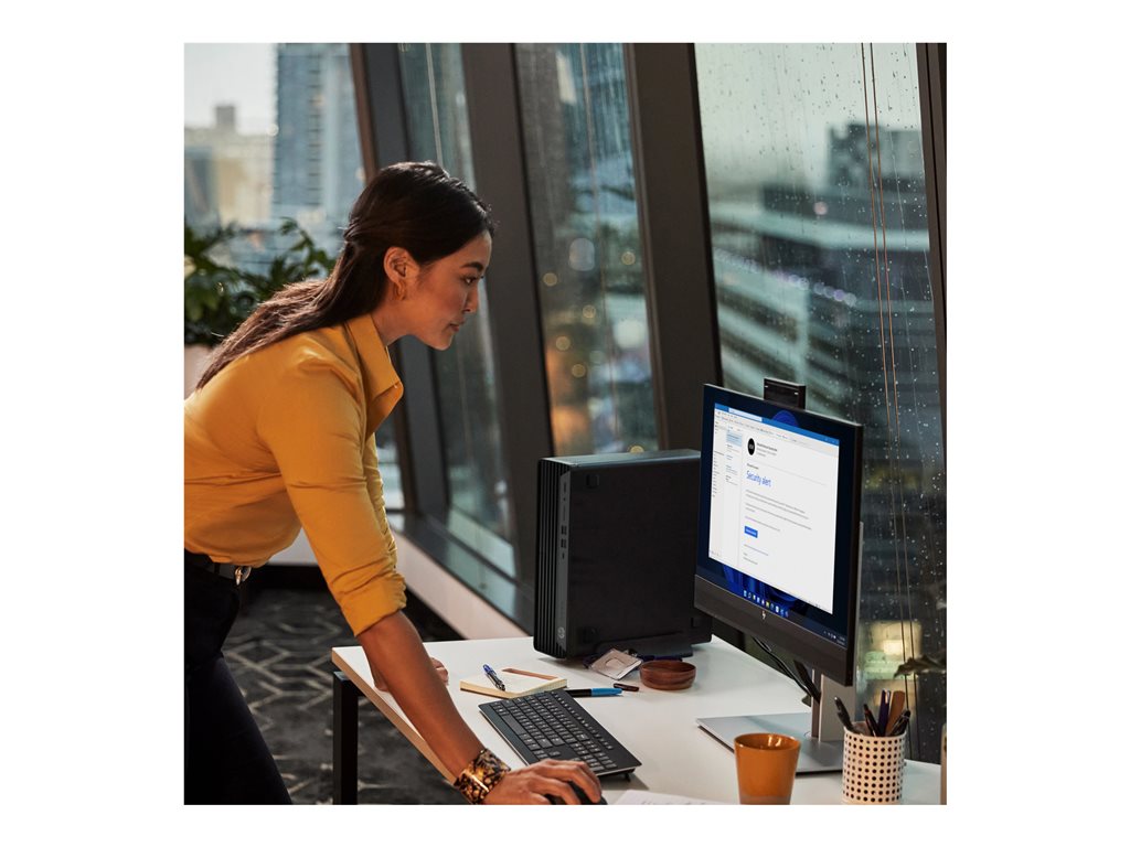 HP Elite 800 G9 - SFF Core i7 13700 / up to 5.2 GHz - RAM 16 GB - SSD 512 GB - NVMe, TLC - UHD Graphics 770 - Gigabit