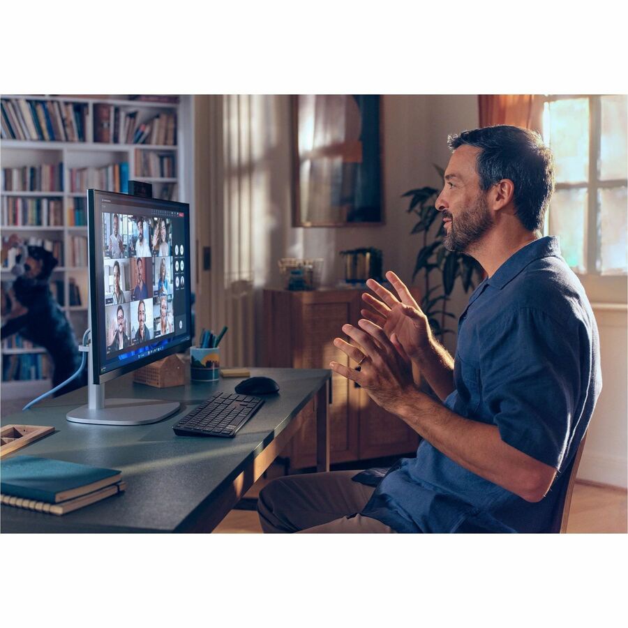 HP EliteStudio 8 All-in-One G1i 23.8" Desktop AI PC Intel Core Ultra 7 265