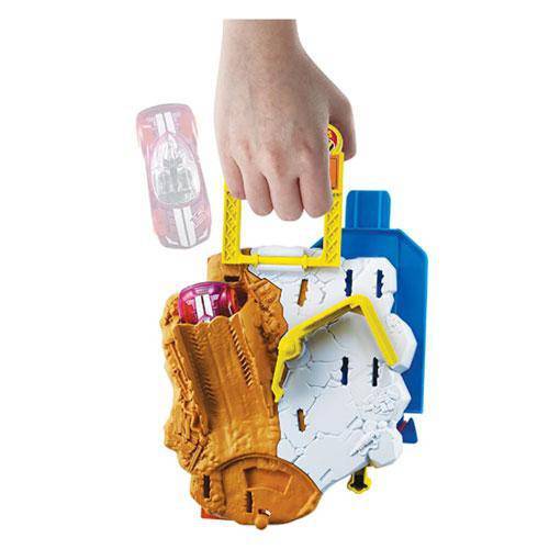 Hot Wheels Construction Mayhem Playset with Vehicle – Fun for Kids 4+