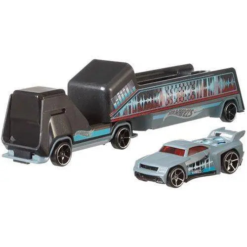 Hot Wheels Super Hauling Rig and Car Set for Kids 3+