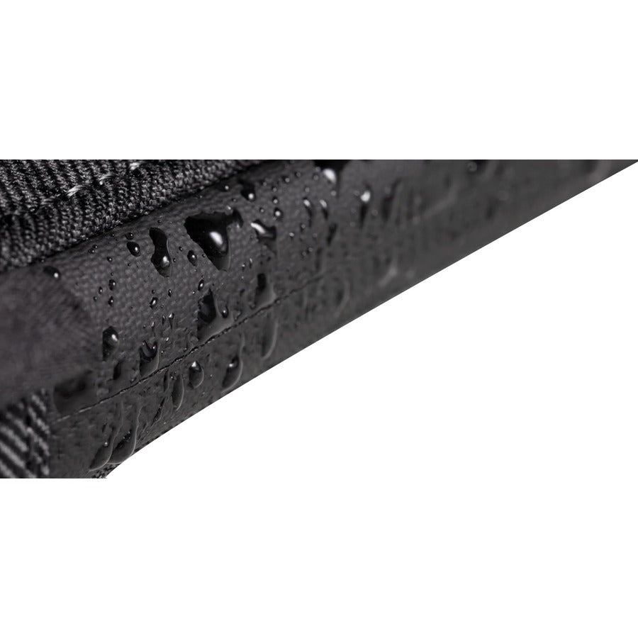 Incase Facet Carrying Case (Sleeve) For 15" To 16" Apple Macbook Pro, Notebook - Black