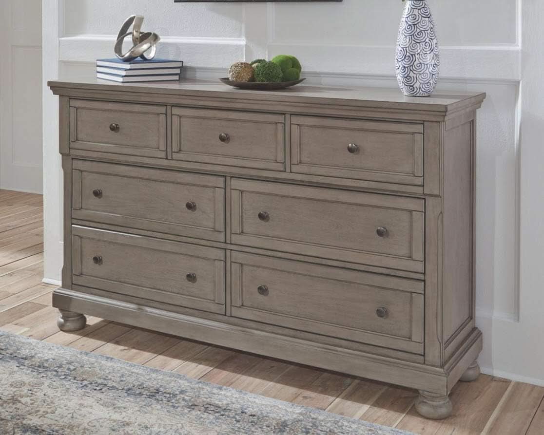 Lettner Modern Traditional 7 Drawer Dresser In Light Gray