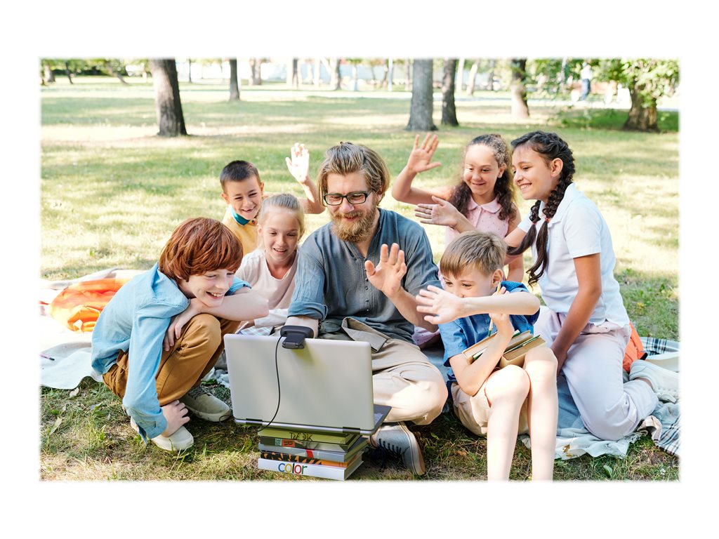 Logitech C270 HD Webcam - Webcam - color - 1280 x 720 - 720p - audio - USB 2.0 - academic