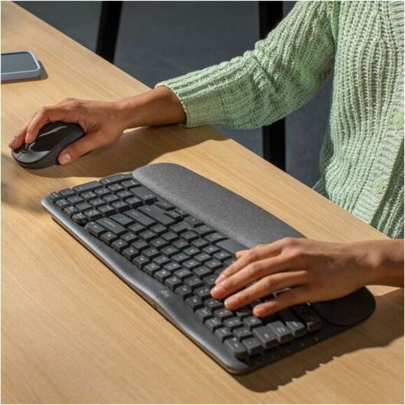 Logitech Wave Keys MK670 Keyboard & Mouse - USB Wireless Bluetooth Keyboard - English