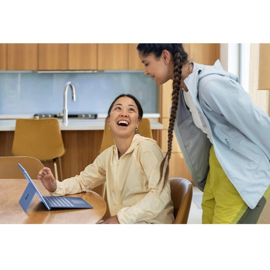 Microsoft Surface Pro 9 Tablet - 13" - Core i7 12th Gen i7-1265U Deca-core (10 Core) - 16