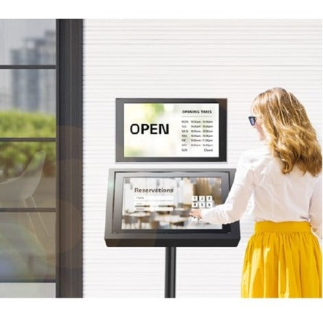 Outdoor Digital Signage Display - LG 22XE1J-B 1,500 Nits IP56 Weatherproof Solution | TecISoft