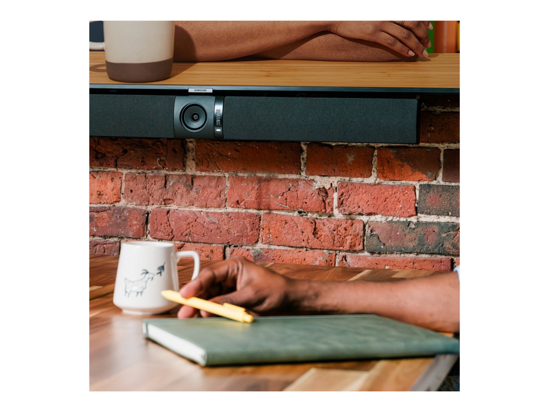 Owl Labs Owl Bar 4K Front-of-Room Camera for Pro Meetings Charcoal