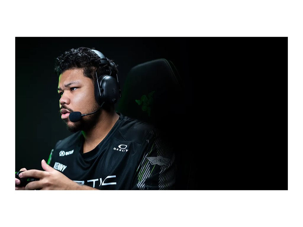 Razer BlackShark V2 PRO - For Xbox - headset - 7.1 channel - full size - Bluetooth / 2.4 GHz radio frequency - wireless