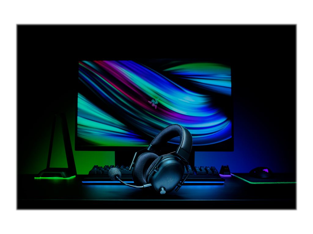 Razer BlackShark V2 PRO - Headset - full size - Bluetooth - wireless, wired - 3.5 mm jack - noise isolating