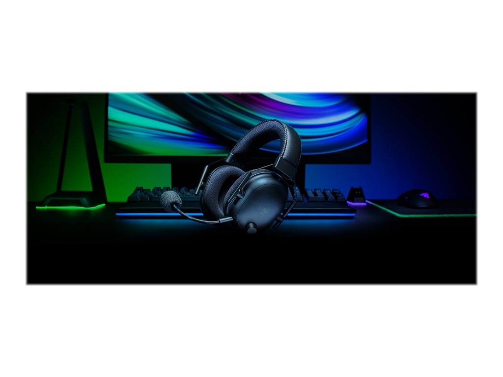 Razer BlackShark V2 PRO - Headset - full size - Bluetooth - wireless, wired - 3.5 mm jack - noise isolating