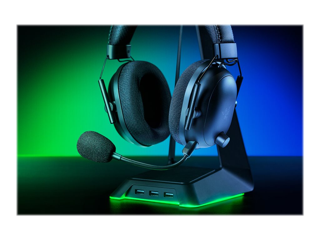 Razer BlackShark V2 PRO - Headset - full size - Bluetooth - wireless, wired - 3.5 mm jack - noise isolating