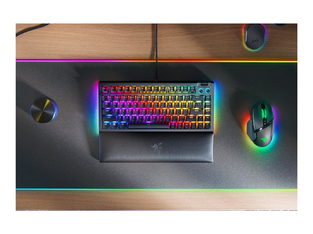 Razer BlackWidow V4 - Keyboard - 75%, hot-swappable - backlit - USB-C - QWERTY - US International - key switch: Razer