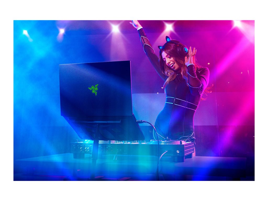 Razer Blade 18 - Intel Core i9 - 13950HX / up to 5.5 GHz - Win 11 Home - NVIDIA GeForce RTX 4090 - 32 GB RAM - 1 TB SSD