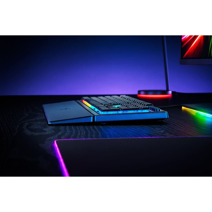 Razer Ornata V3 - US Low-profile Mecha-membrane RGB Keyboard RZ03-04460200-R3U1