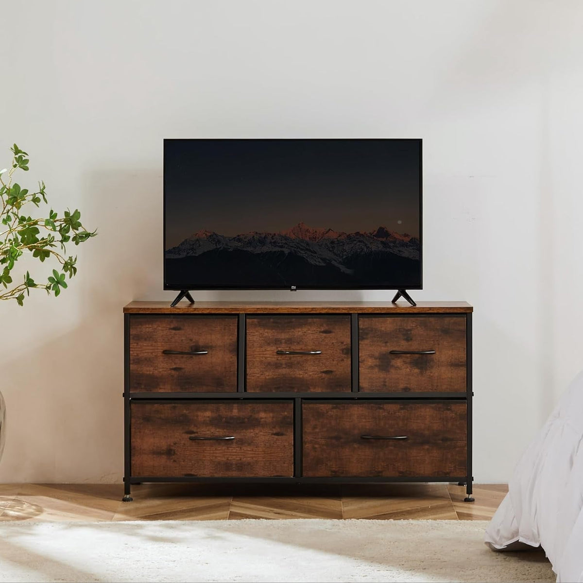 Rustic Brown 5 Drawer Dresser for Bedroom Storage Solutions