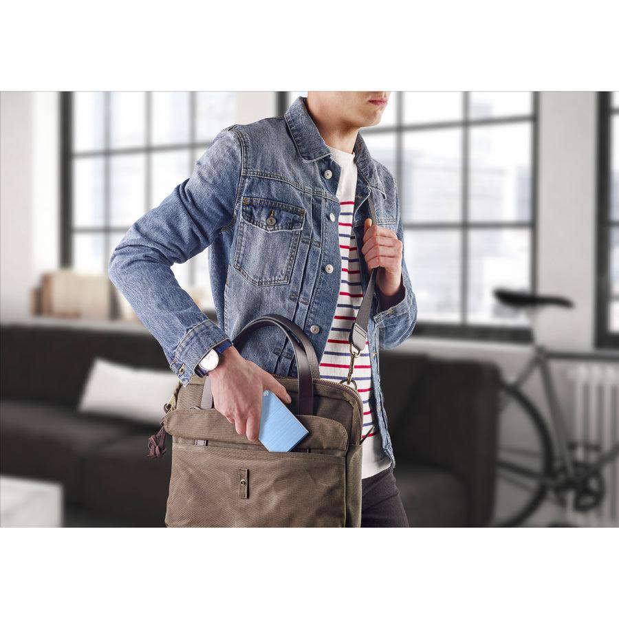 Seagate Backup Plus 4Tb Portable Hard Drive - 2.5" External - Light Blue (Sthp4000402)