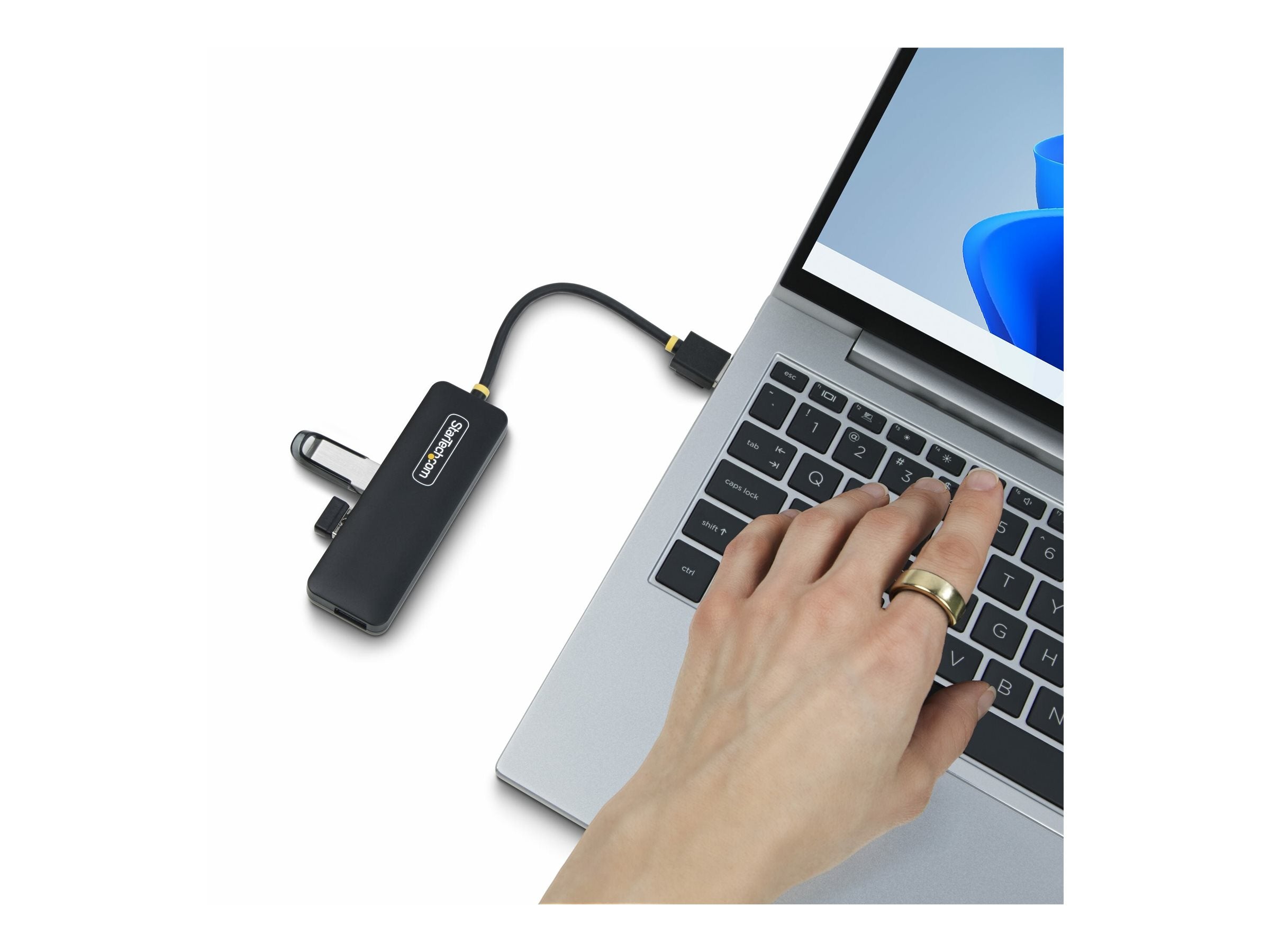 StarTech.com 4-Port USB-A Hub, 5Gbps, Bus Powered, Small Travel Mini Hub - Hub - 4 x USB 3.2 Gen 1 - desktop