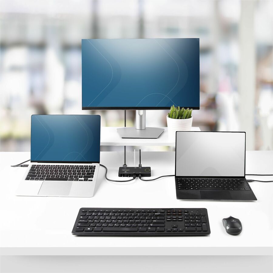 StarTech.com KVM Switchbox - 2 Computer(s) - 1 Local User(s) - 4K - 4096 x 2160 - 6 x USB