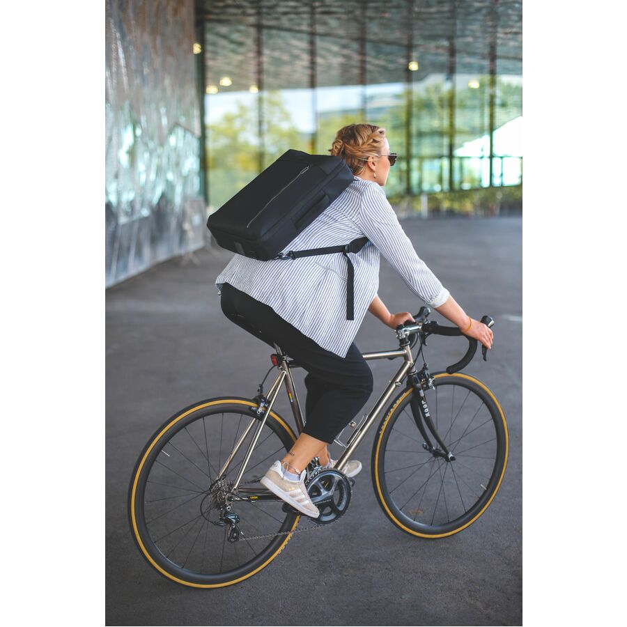 Targus Urban Convertible Notebook Case 39.6 Cm (15.6") Backpack Black