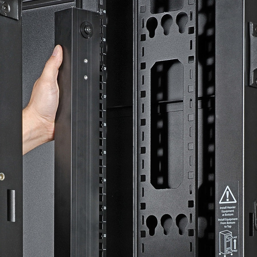 Three-Phase PDU 8.6kW 208/120V - 0U Rack Mount Power Distribution Unit | Tripp Lite PDU3V6L2130