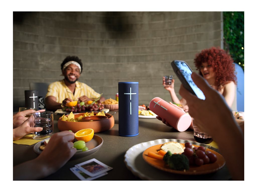 Ultimate Ears MEGABOOM 4 - Speaker - for portable use - wireless - Bluetooth - App-controlled - raspberry red 984-001994