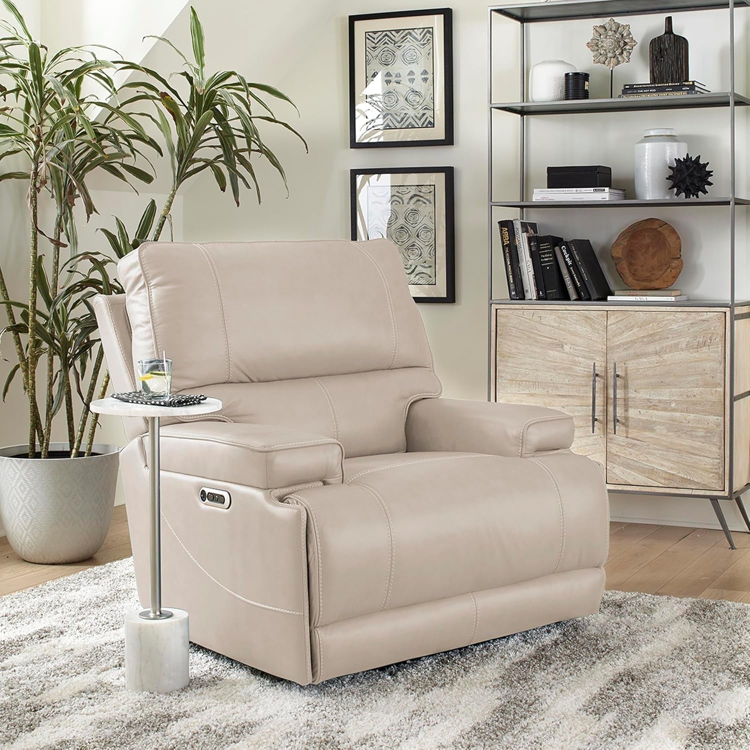 Verona Linen Freemotion Power Reclining Sofa And Recliner