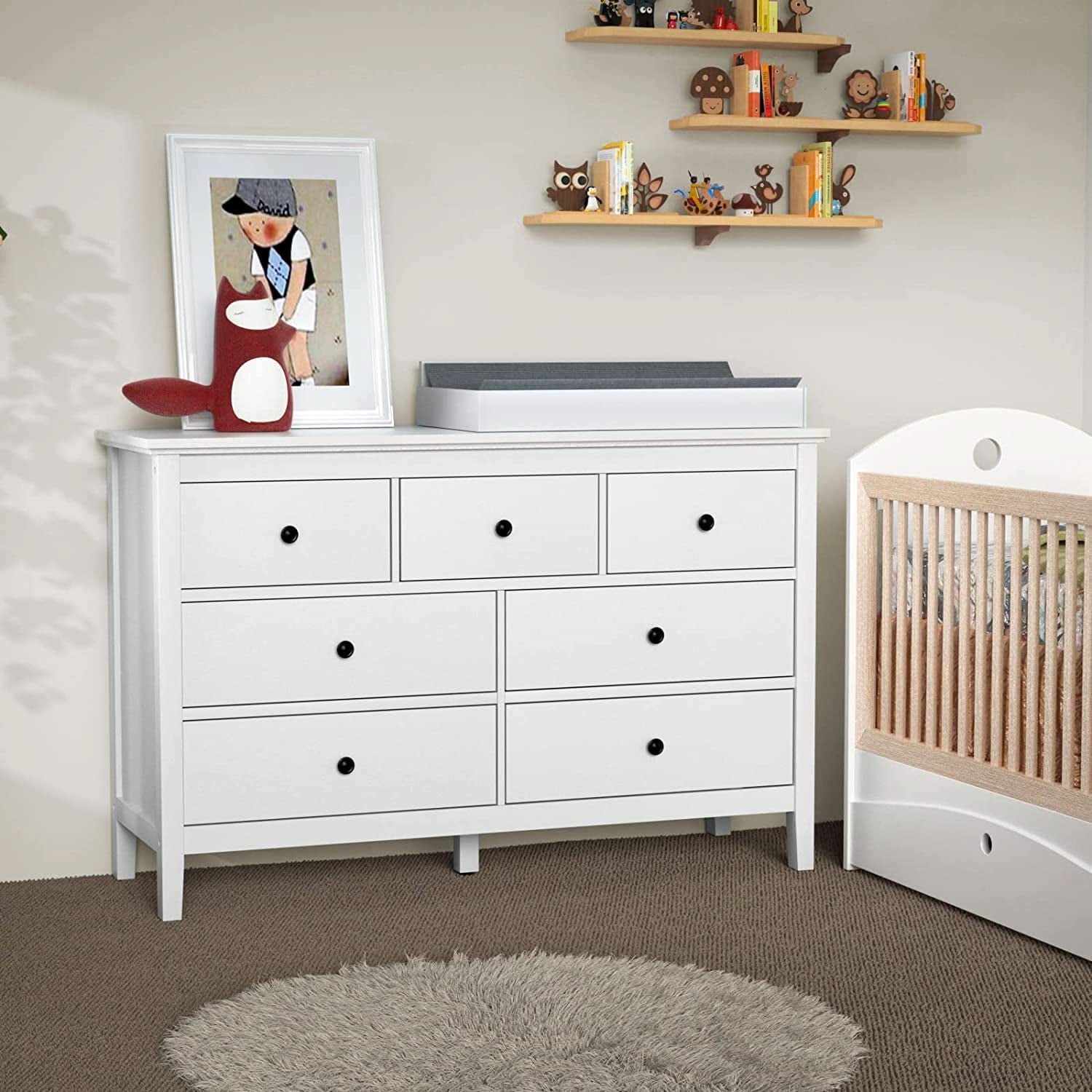 White 7 Drawer Modern Dresser With Solid Wood Legs